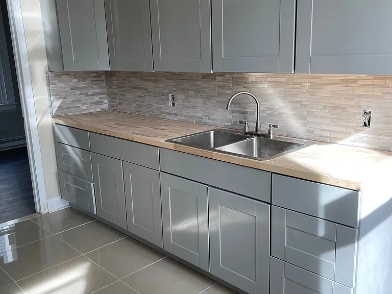 45 Oak St #2 — Photo 3