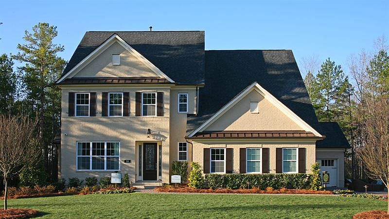 1st image of 106 Monteray Oaks Cir