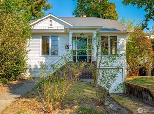 5412 Kensington Pl N, Seattle, WA 98103