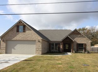 99 Oakdale, Silsbee, TX 77656