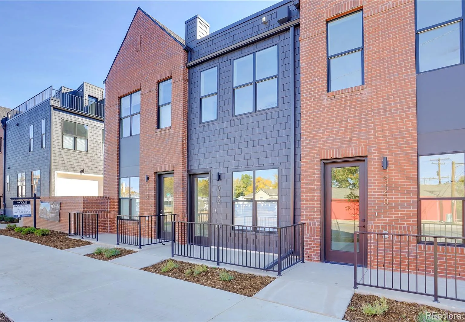 44th Townhomes — Photo 3