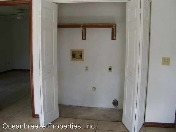 4th image of 2346 Fern Palm Dr
