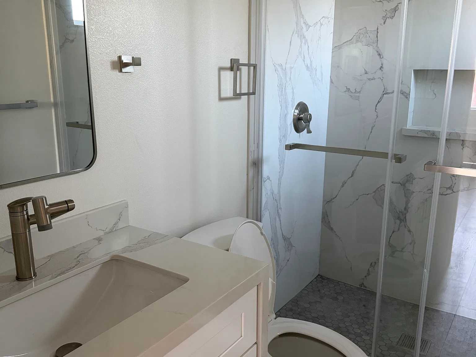 6631 Western Ave — Photo 2