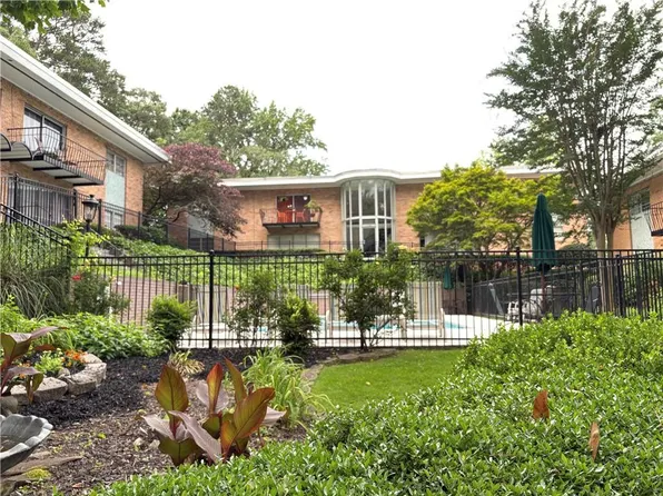1233 Woodland Ave APT 5, Atlanta, GA 30324