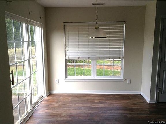 4th image of 6512 Cumberland Ct