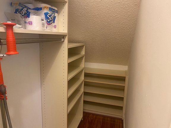 3rd image of 54 Corwin Cir