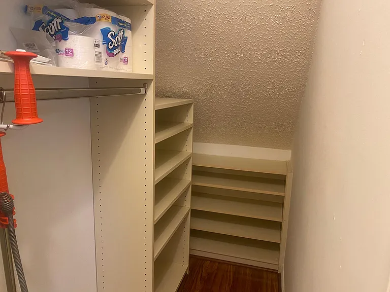 54 Corwin Cir — Photo 3