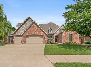 5005 SW Blaire Mont Rd, Bentonville, AR 72713