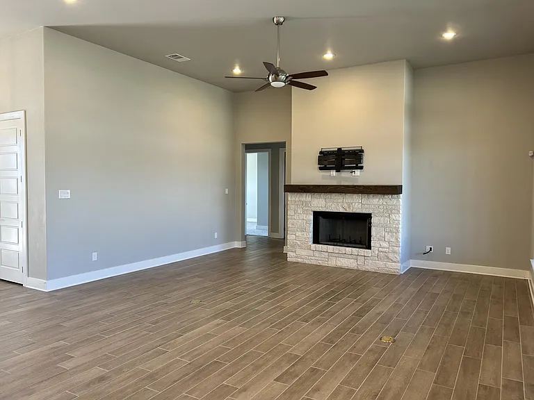 6426 Clayton Ct — Photo 9