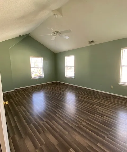 1121 Shoal Creek Trl — Photo 30