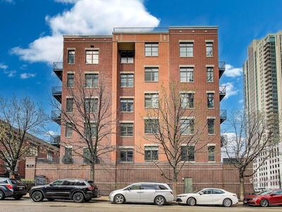 330 N Clinton St APT 308, Chicago, IL, 60661
