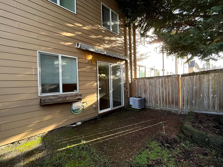 767 SW 198th Pl — Photo 34