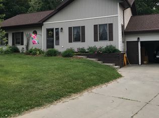 1421 Gavin Ct, Reedsburg, WI 53959