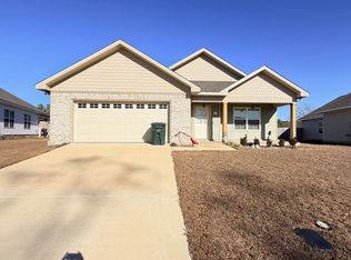104 Mapleleaf Ct, Enterprise, AL 36330