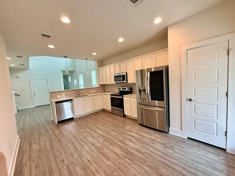 11308 Faneuil Way — Photo 3