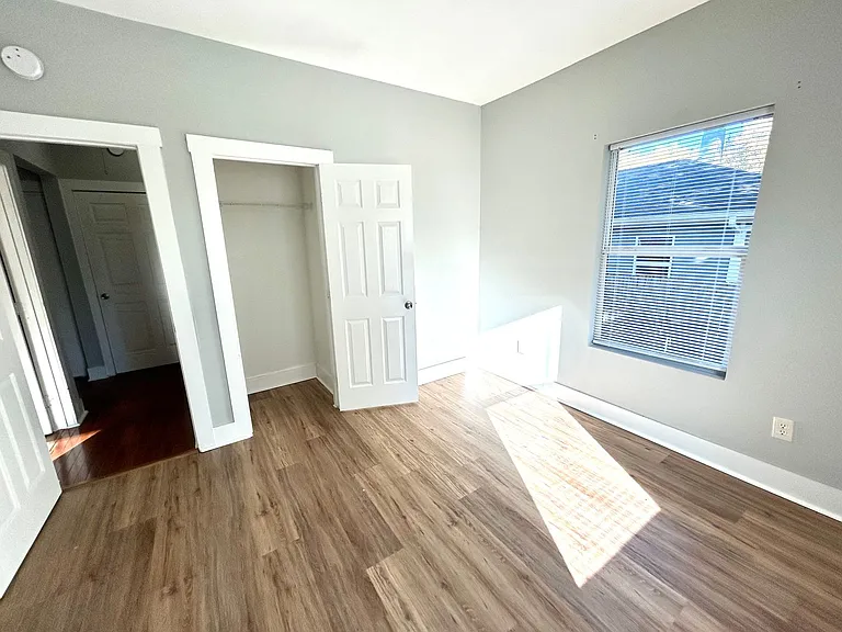 1020 Hill St SE — Photo 12