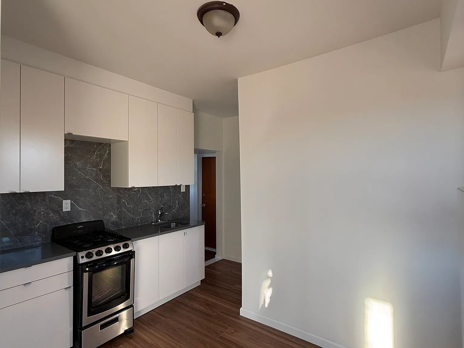 1 bed, $2,200 — Photo 2