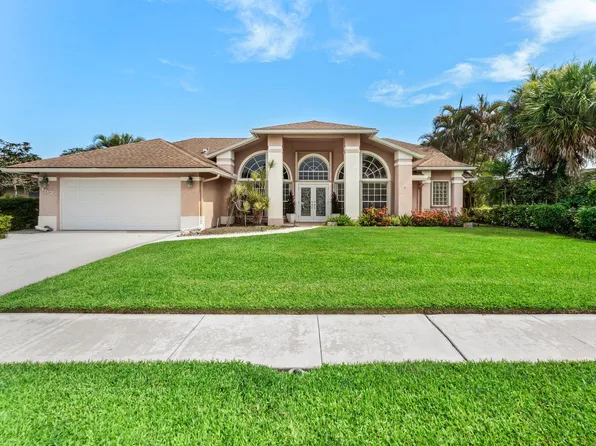 157 MONTEREY Way, Royal Palm Beach, FL 33411