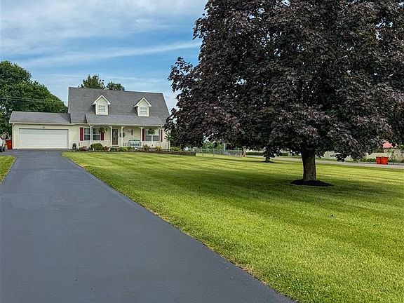 2nd image of 1106 Hutcherson Ln