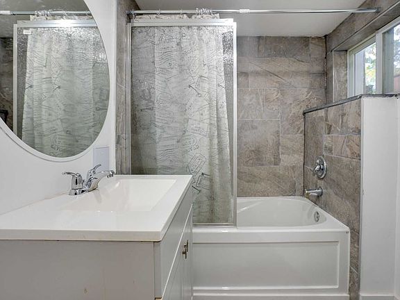 5th image of 108 Hurd St