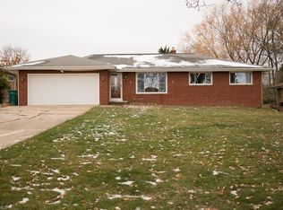 7110 Seven Hills Blvd, Seven Hills, OH 44131