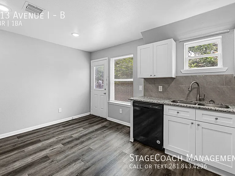 513 Avenue I #B — Photo 26