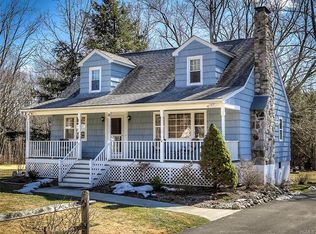 18 Hamilton Rd, Pine Bush, NY 12566