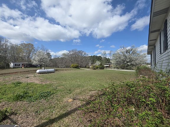 3rd image of 47 Mathis Lake Rd