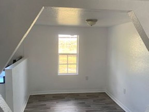 5th image of 1338 Avenue K