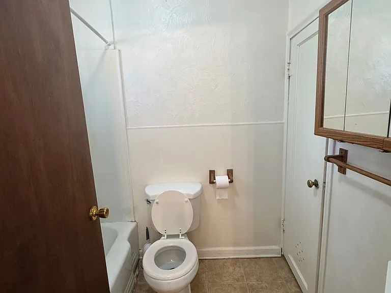 345 W 200 S #C — Photo 7