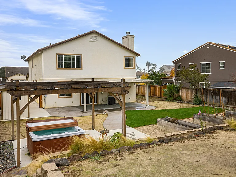 729 Copperfield Ct — Photo 25