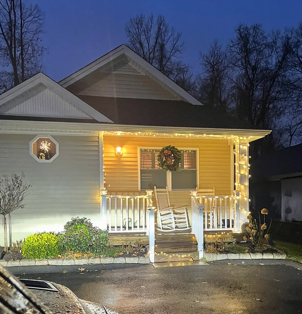 3 bed, 1024 sqft, $3,100 — Photo 2