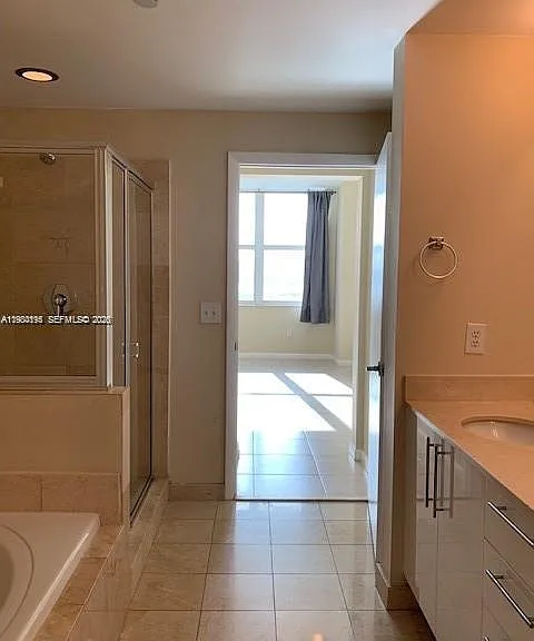 3330 NE 190th St #1018 — Photo 9