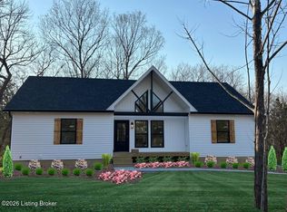 3008 New Moody Ln, La Grange, KY 40031