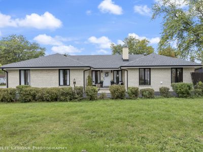 707 S Finley Rd, Lombard, IL, 60148