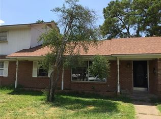 1024 Woodland Dr, Arlington, TX 76012