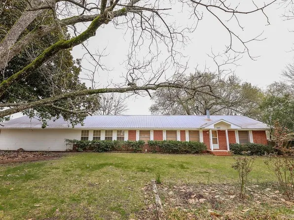 447 N Myrtle St, Junction City, AR 71749