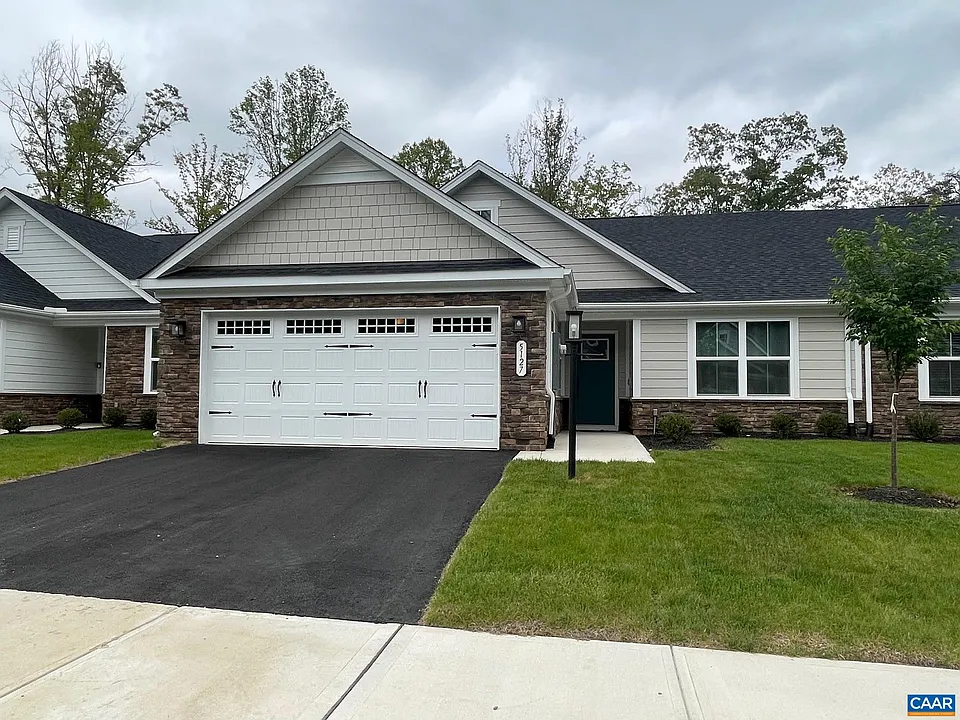 5127 Lazy Branch Ln