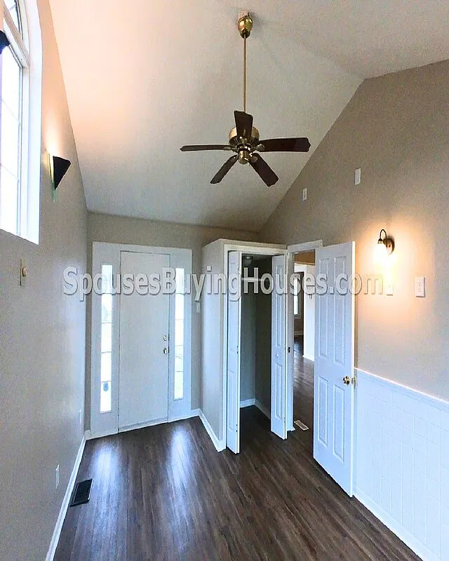 3 bed, 1.0 bath, $1,150 — Photo 1