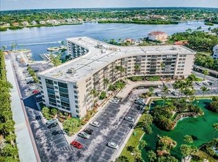 5855 Midnight Pass Rd PH 22, Sarasota, FL 34242