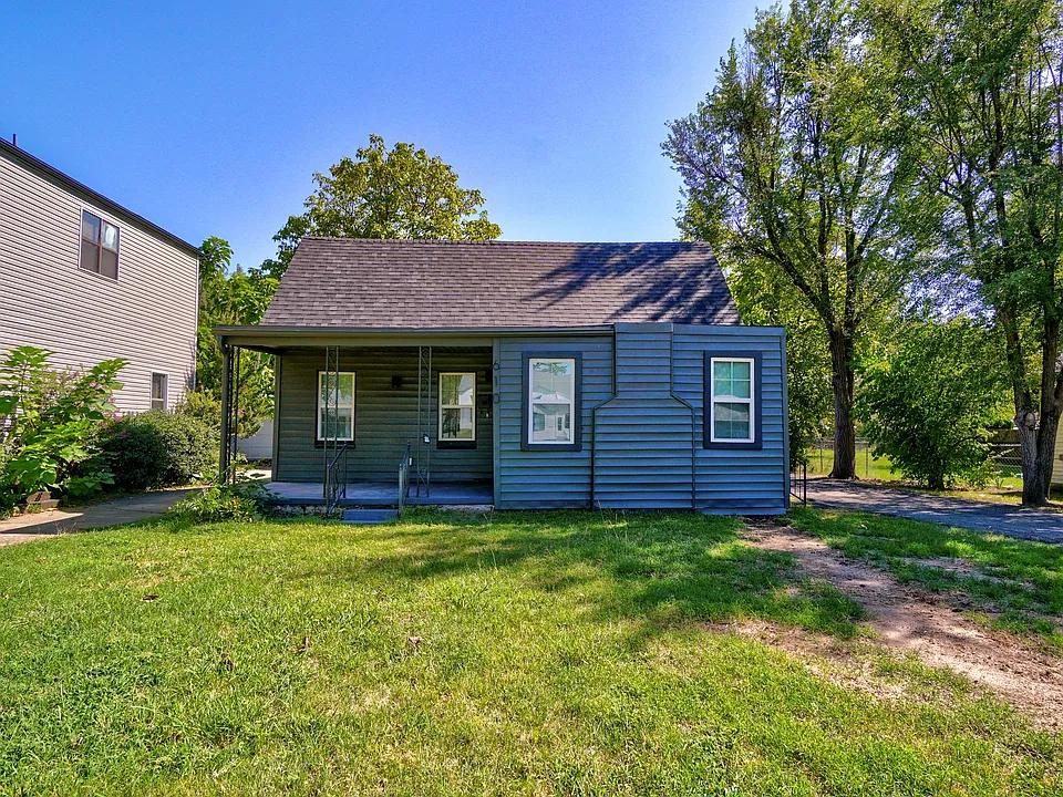610 Iowa St