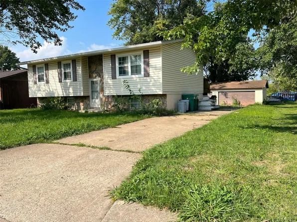 2025 Maple Tree Ln, Cahokia, IL 62206