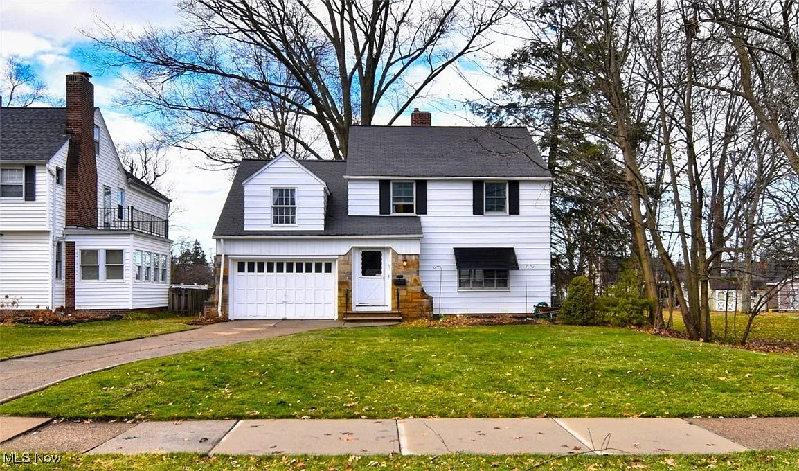 1732 Maywood Rd photo 1