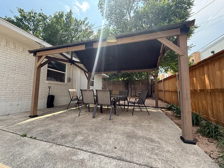 5800 Locke Ave #3 — Photo 17