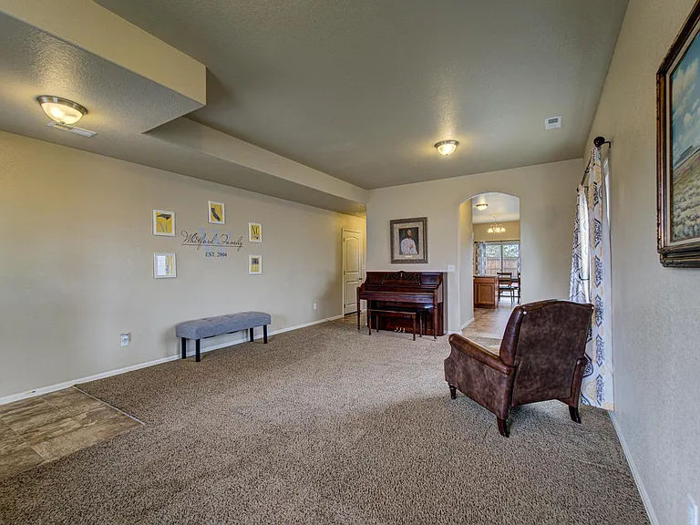 9711 Desert Lily Cir — Photo 48