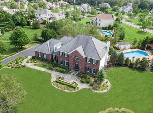 2 Fawnview Ct, Freehold, NJ 07728