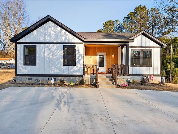 4th image of 3219 Whitmire Hwy