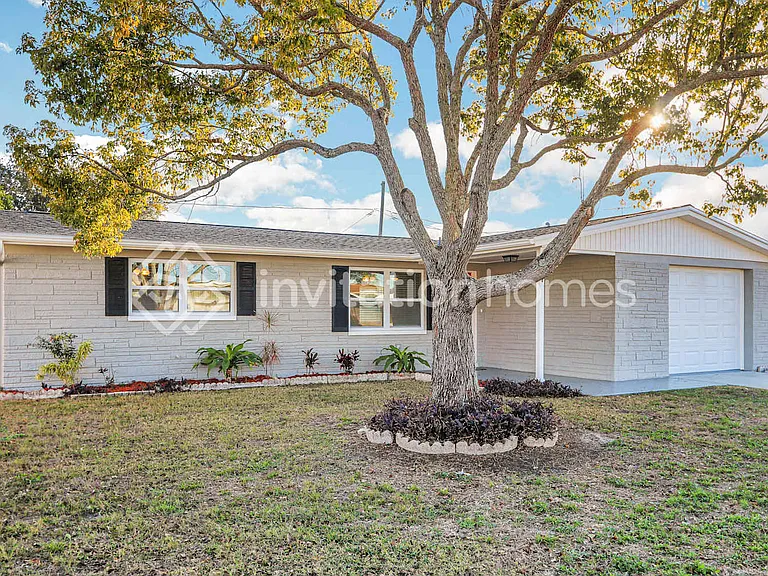 3910 Beechwood Dr — Photo 1