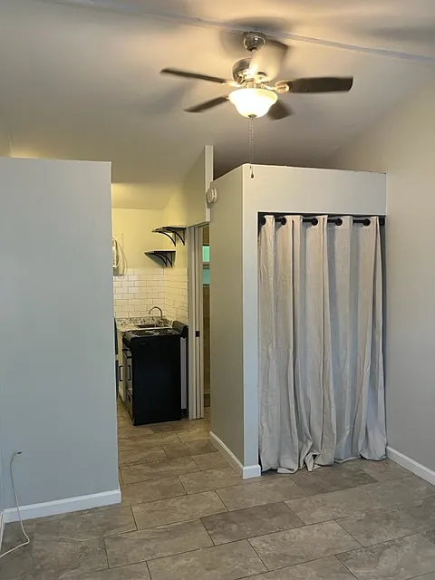 Studio, 450 sqft, $1,325 — Photo 4