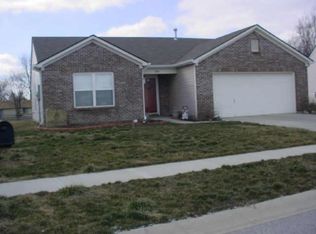 1208 N River Ridge Dr, Brownsburg, IN 46112